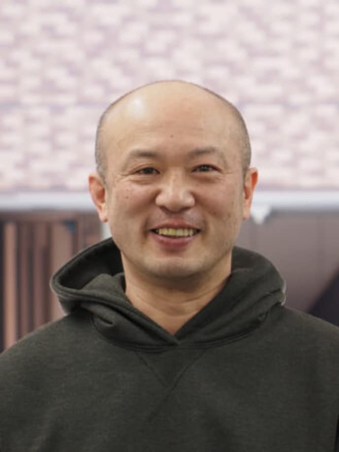 岡田先生の顔写真